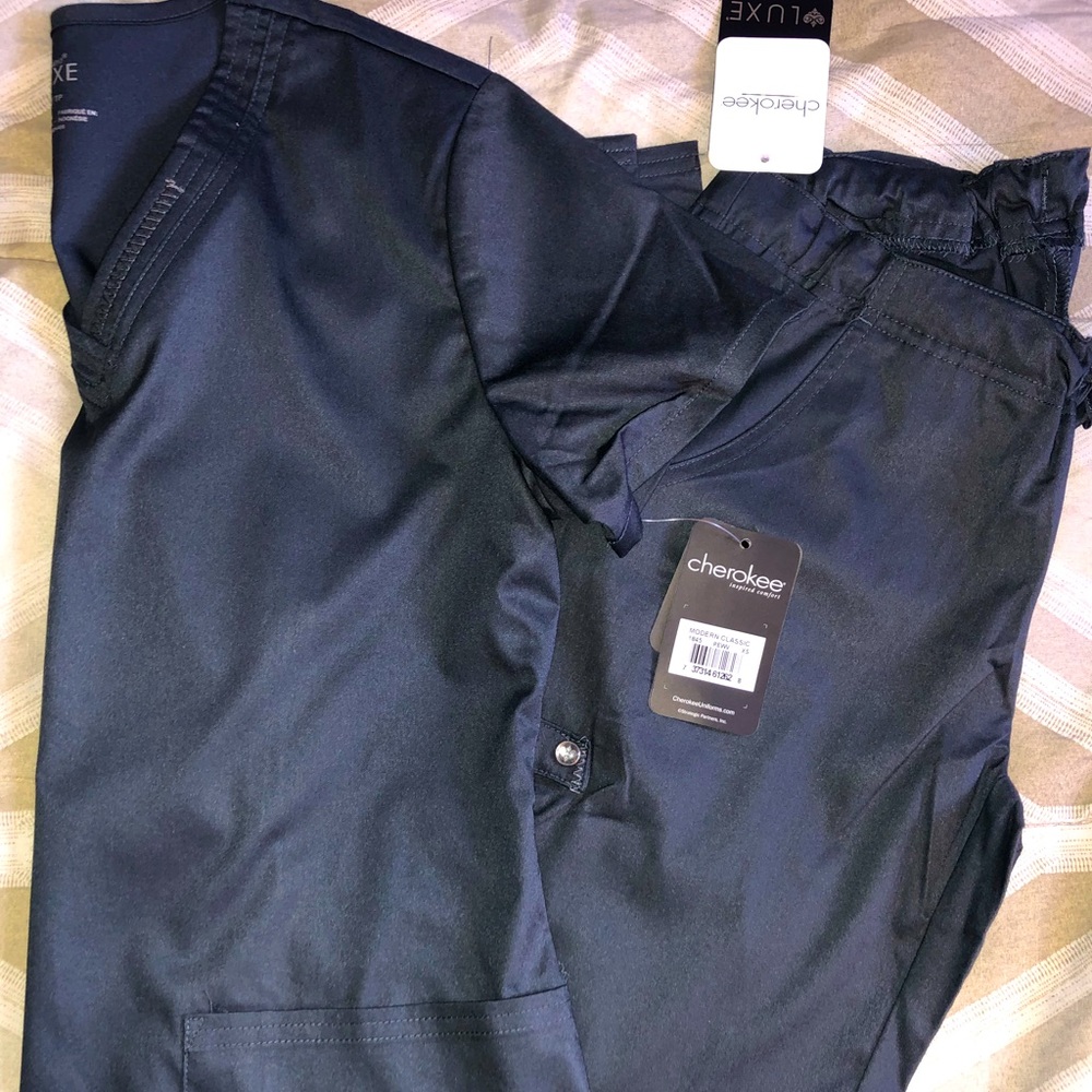 Cherokee Luxe scrub set
